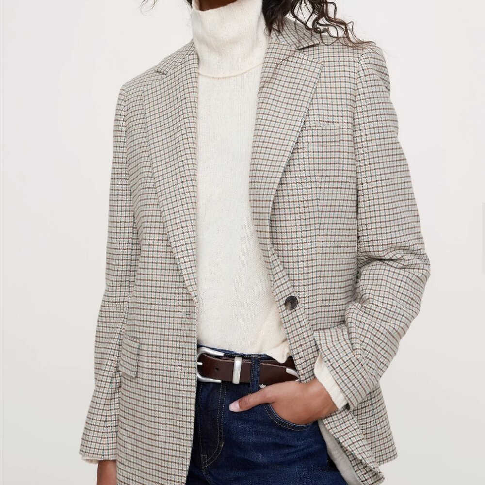 Banana Republic Boyfriend Blazer - Picture 3 of 3